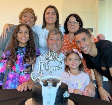 Diana Hernandez with her family
